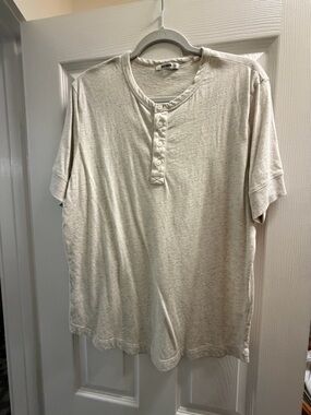 Buck Mason Short-Sleeve Henley in Light Cream